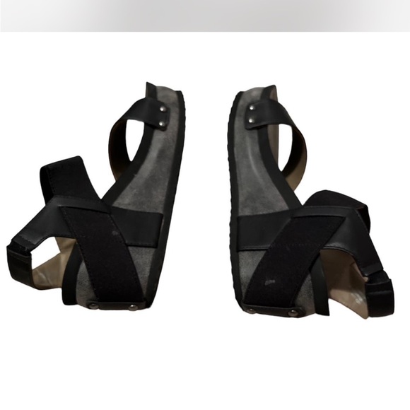 Women's Black Sandals - Picture 6 of 8